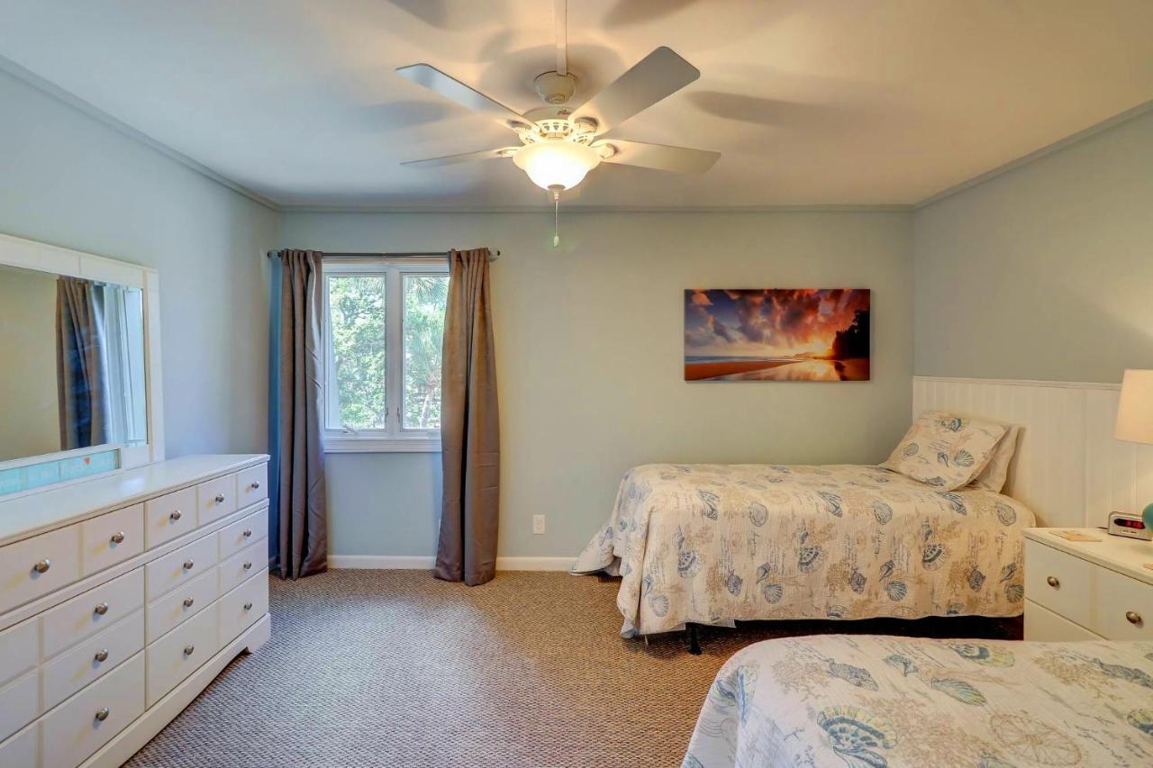 Ocean Villas Deluxe - Oceanfront Villa - Steps To Beach - Great Location - Heated Pool April Hilton Head Island Exterior foto