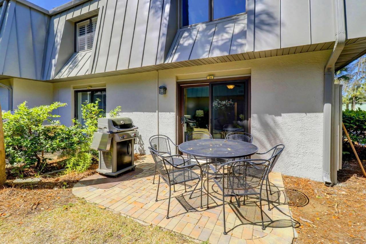 Ocean Villas Deluxe - Oceanfront Villa - Steps To Beach - Great Location - Heated Pool April Hilton Head Island Exterior foto